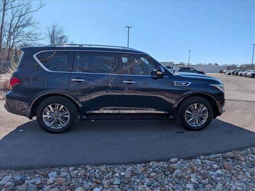 2021 INFINITI QX80 Luxe