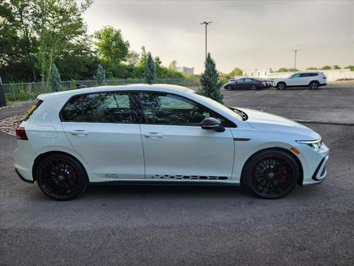 2023 Volkswagen Golf GTI 2.0T 40th Anniversary Edition