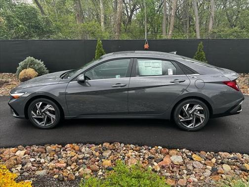 2025 Hyundai ELANTRA HEV Limited