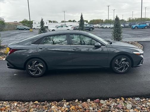 2025 Hyundai ELANTRA HEV Limited