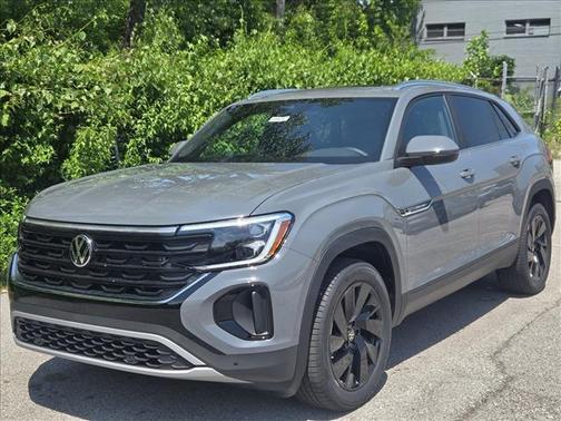 Pure Gray 2026 Volkswagen Atlas Cross Sport 2.0T SE W/TECHNOLOGY