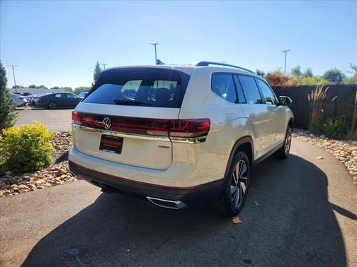 2024 Volkswagen Atlas 2.0T SE