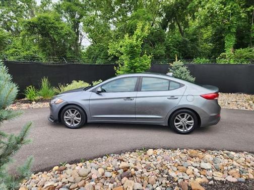 2017 Hyundai ELANTRA Value Edition
