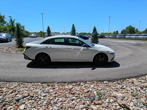 Serenity White Pearl 2026 Hyundai ELANTRA SEL Sport