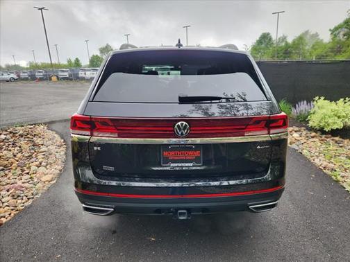 2024 Volkswagen Atlas 2.0T SE