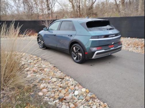 2026 Hyundai IONIQ 5 SE