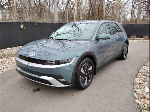 2026 Hyundai IONIQ 5 SE