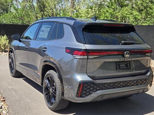 Platinum Gray Metallic 2026 Volkswagen Tiguan 2.0T SE R-Line Black