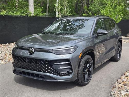 Platinum Gray 2026 Volkswagen Tiguan 2.0T SE R-Line Black