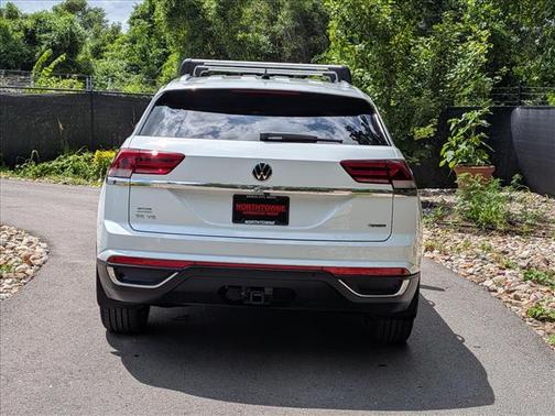 Pure White 2023 Volkswagen Atlas Cross Sport 3.6L V6 SE w/Technology