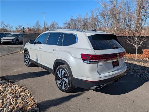 2025 Volkswagen Atlas 2.0T SEL