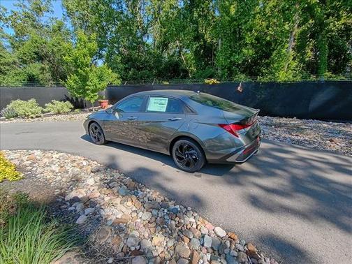 Amazon Gray 2026 Hyundai ELANTRA SEL Sport