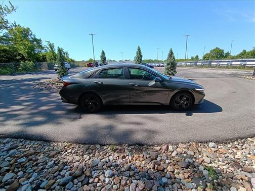 Amazon Gray 2026 Hyundai ELANTRA SEL Sport