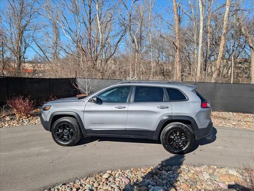 2019 Jeep Cherokee Trailhawk