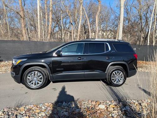 2017 GMC Acadia SLE-2