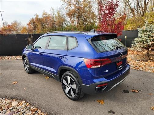 2024 Volkswagen Taos S 4MOTION