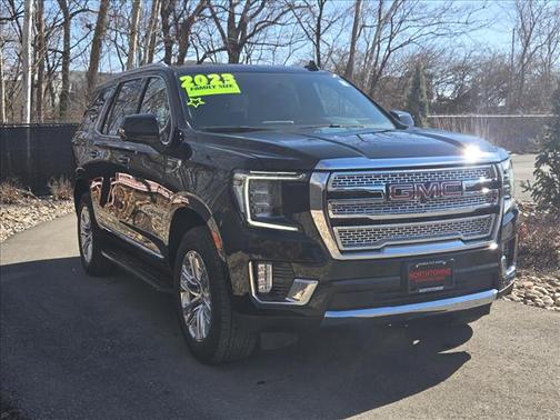 2023 GMC Yukon SLT