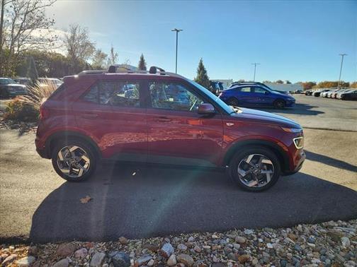 2024 Hyundai VENUE Limited