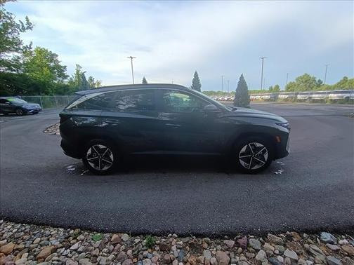 Green 2026 Hyundai TUCSON SEL