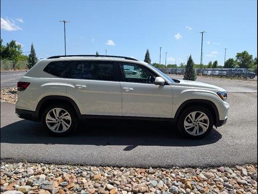 2022 Volkswagen Atlas 3.6L SE w/Technology
