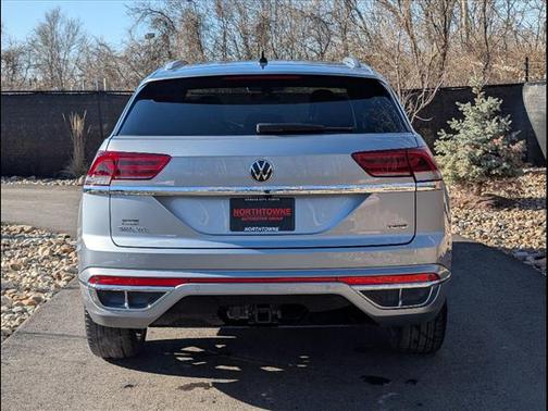 2022 Volkswagen Atlas Cross Sport 3.6L V6 SEL Premium R-Line