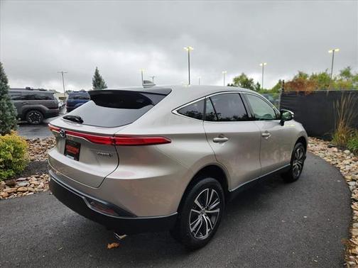 2022 Toyota Venza LE