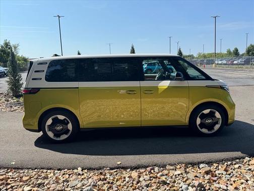 2025 Volkswagen ID. Buzz Pro S Plus