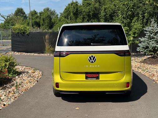 2025 Volkswagen ID. Buzz Pro S Plus