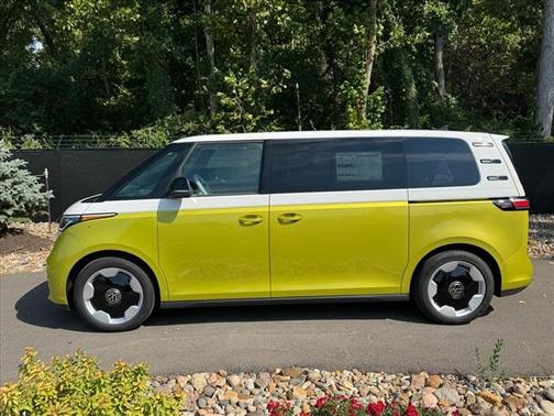 2025 Volkswagen ID. Buzz Pro S Plus