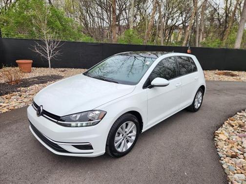 2018 Volkswagen Golf TSI SE