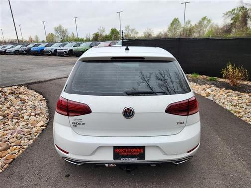 2018 Volkswagen Golf TSI SE
