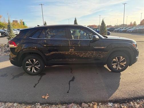 2026 Volkswagen Atlas Cross Sport 2.0T SE