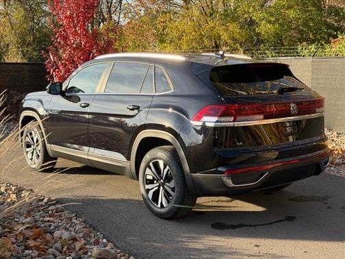 2026 Volkswagen Atlas Cross Sport 2.0T SE