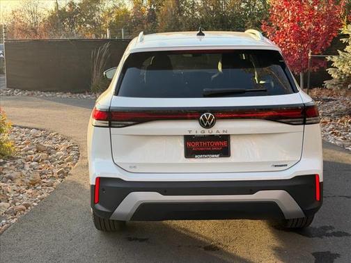 2026 Volkswagen Tiguan 2.0T SE