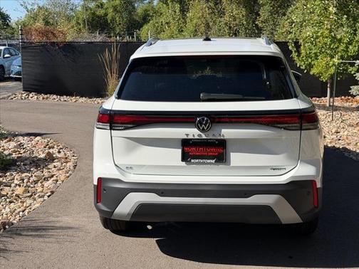 2026 Volkswagen Tiguan 2.0T SE