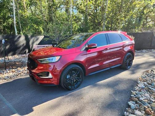 2019 Ford Edge ST