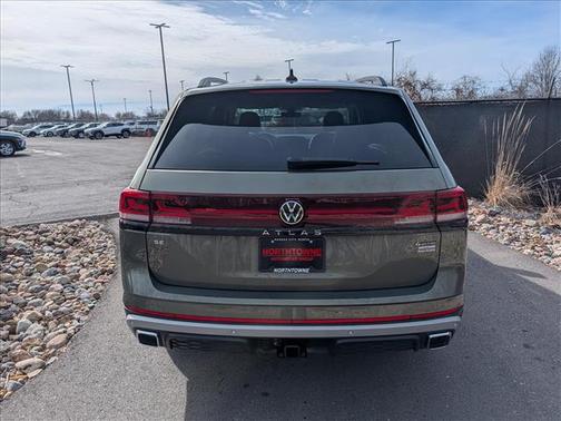 2025 Volkswagen Atlas 2.0T Peak Edition