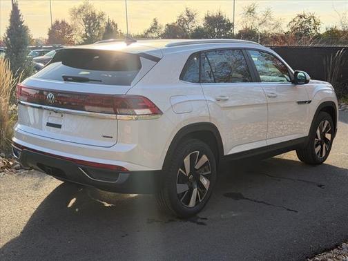 2026 Volkswagen Atlas Cross Sport 2.0T SE