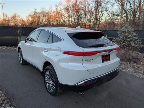 2023 Toyota Venza XLE