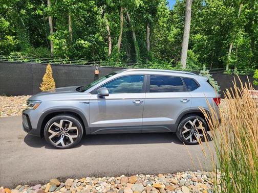 2022 Volkswagen Taos 1.5T SEL