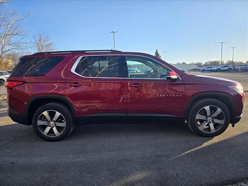 2021 Chevrolet Traverse LT Leather