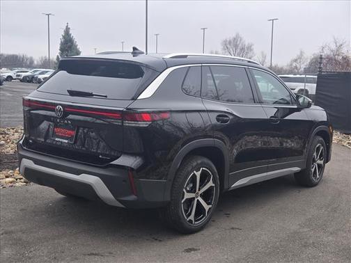 Deep Black Pearl Effect 2026 Volkswagen Tiguan 2.0T SE