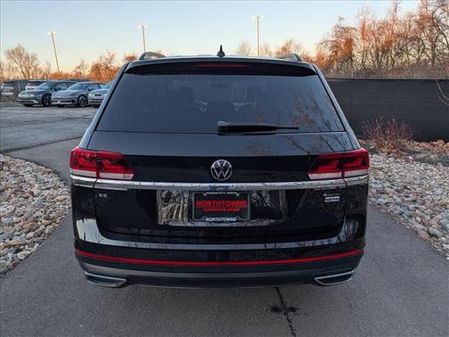 2023 Volkswagen Atlas 2.0T SE