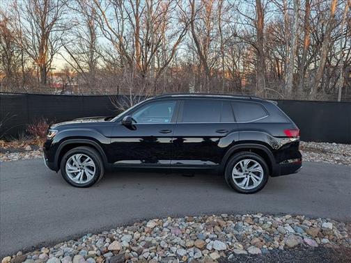 2023 Volkswagen Atlas 2.0T SE