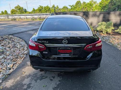 Black 2018 Nissan Altima 2.5 S