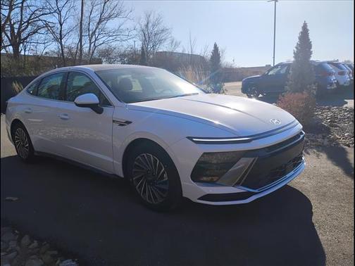 2026 Hyundai SONATA Hybrid SEL