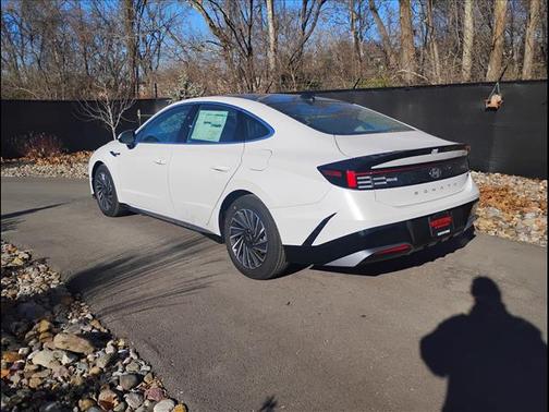 2026 Hyundai SONATA Hybrid SEL