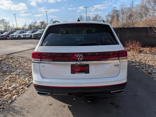 2024 Volkswagen Atlas 2.0T SE