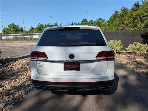 Pure White 2023 Volkswagen Atlas 3.6L SE w/Technology