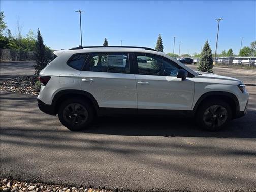 Pure White 2026 Volkswagen Taos 1.5T S